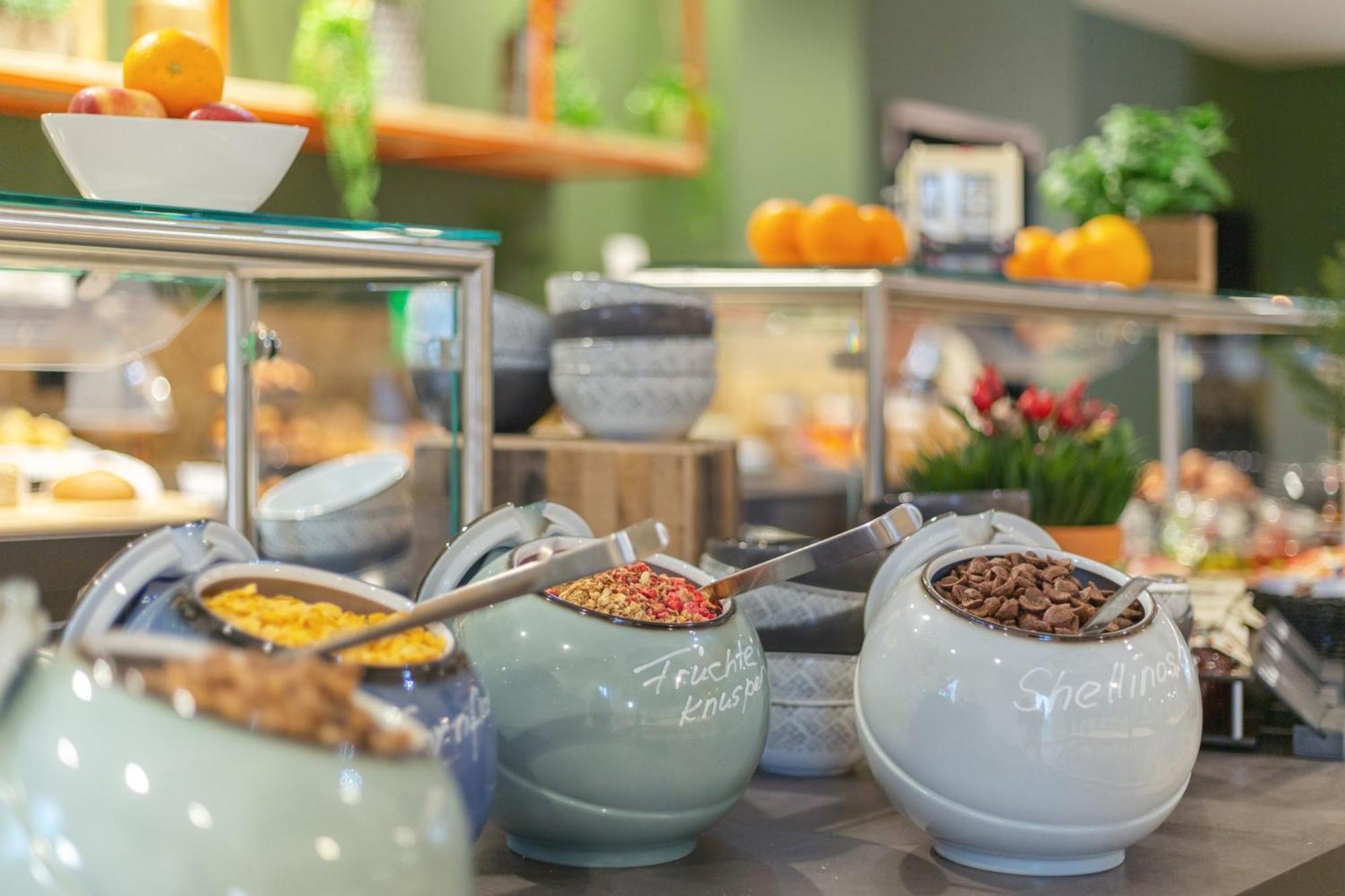 Holiday Inn - The Niu, Amity Potsdam By Ihg ภายนอก รูปภาพ